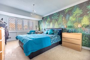 Photo 16- click for photo gallery